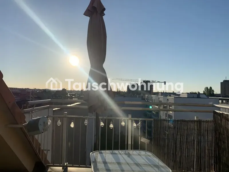 Tauschwohnung: 3,5 Zi. DG 100qm mit Fahrstuhl in PBerg gg 2,5+ Zi. — photo 1